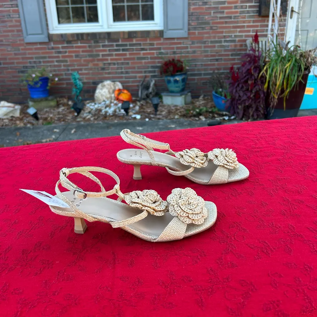 Nwt Women's Esme Floral Crochet Kitten Heels - A New Day size 8 3d beach summer - Image 3