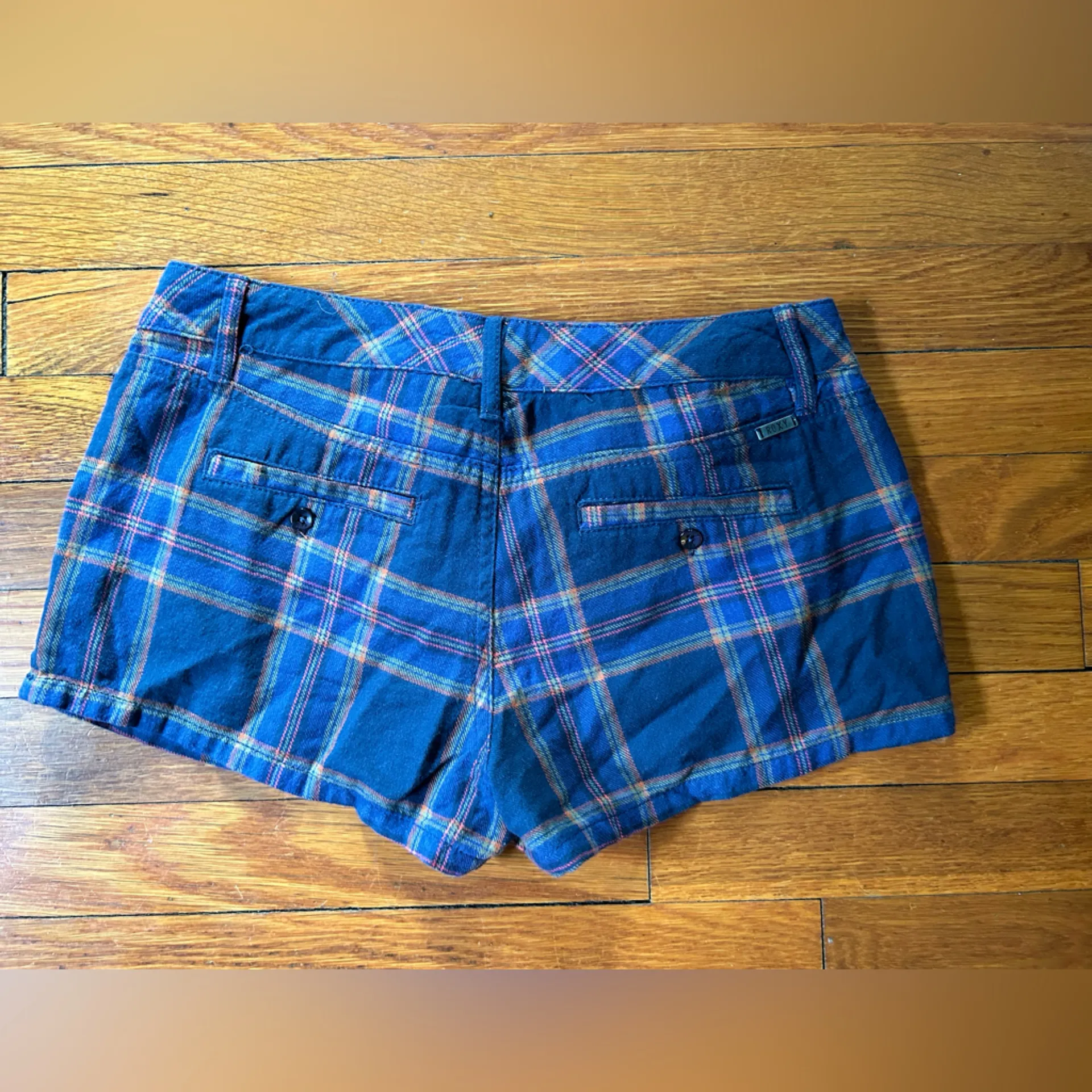 Roxy Vintage Plaid Shorts - Image 2