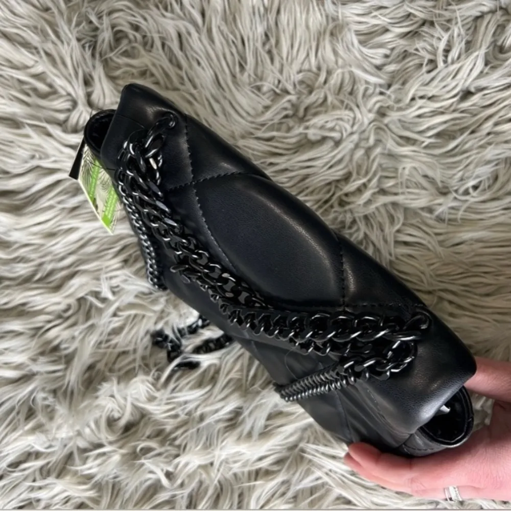 Badgley Mischka Quilted Vegan Leather Chain Bag black cross body purse - Image 5