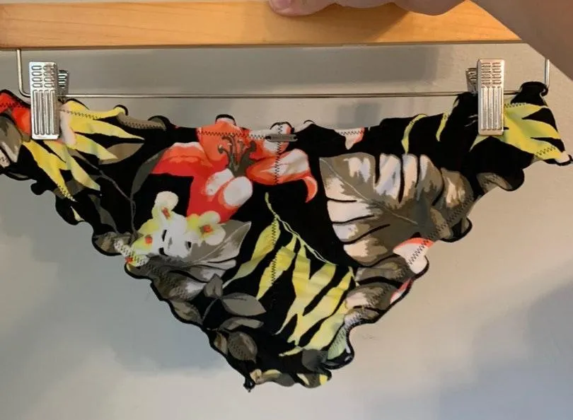 Hollister Cheeky Bikini Bottoms - Image 2