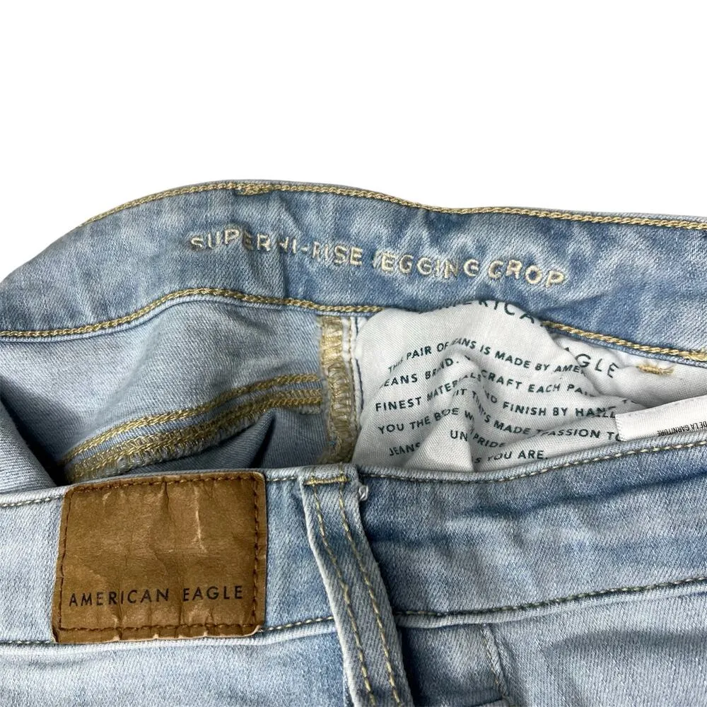 American Eagle Outfitters LightWash Super Hi-Rise Jegging Crop Distressed Size 4 - Image 7
