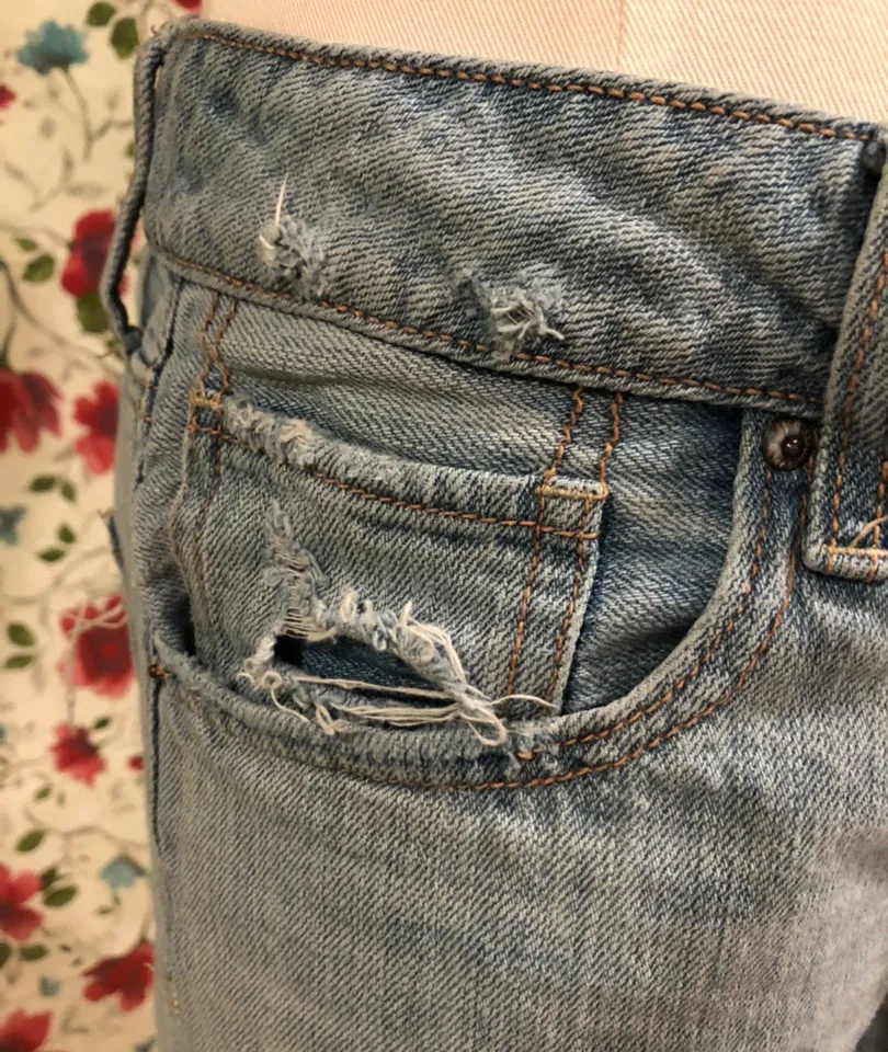 American Eagle Cut Off Jean Shorts - Image 4