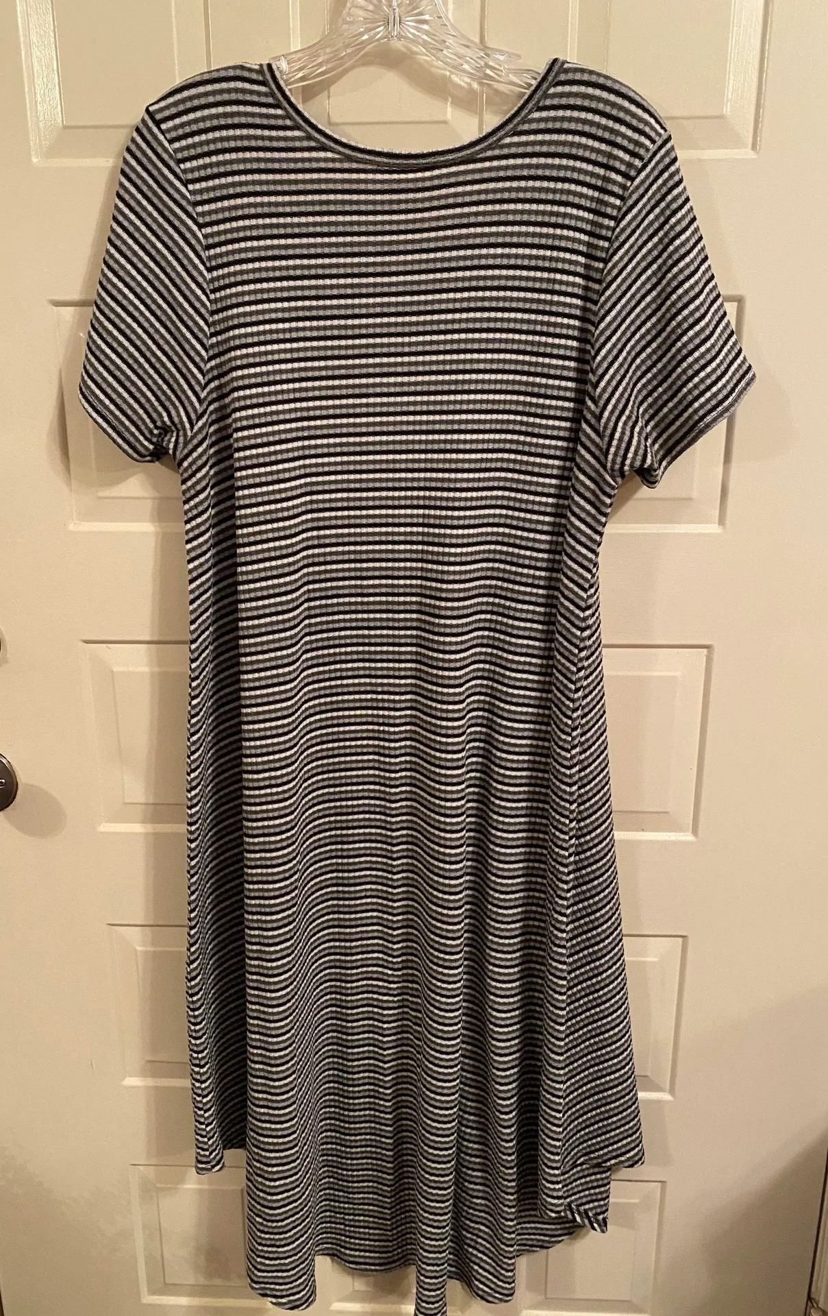 LuLaRoe Carly - Image 3