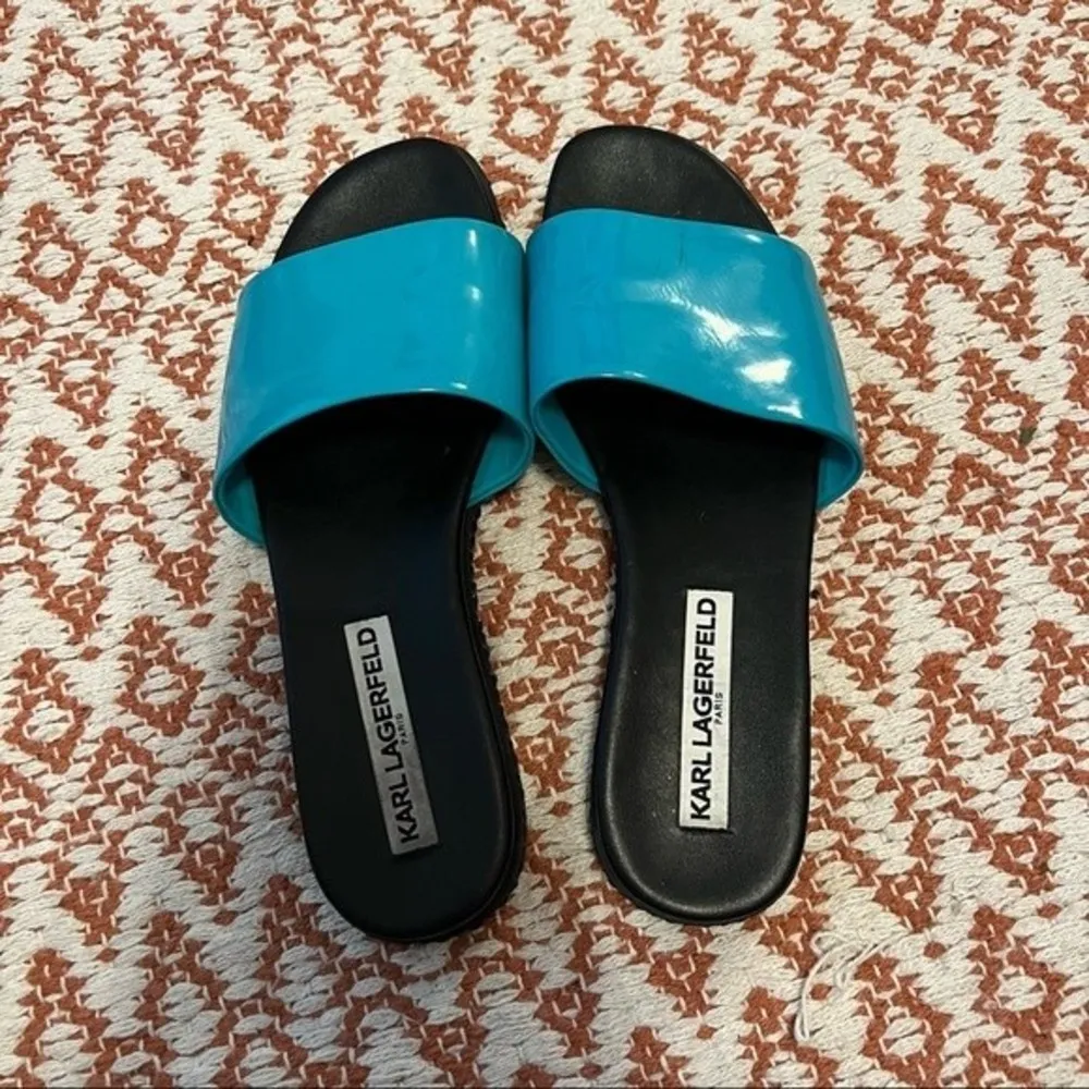 Karl Lagerfeld Blue and Black Leather Sandals - Image 4
