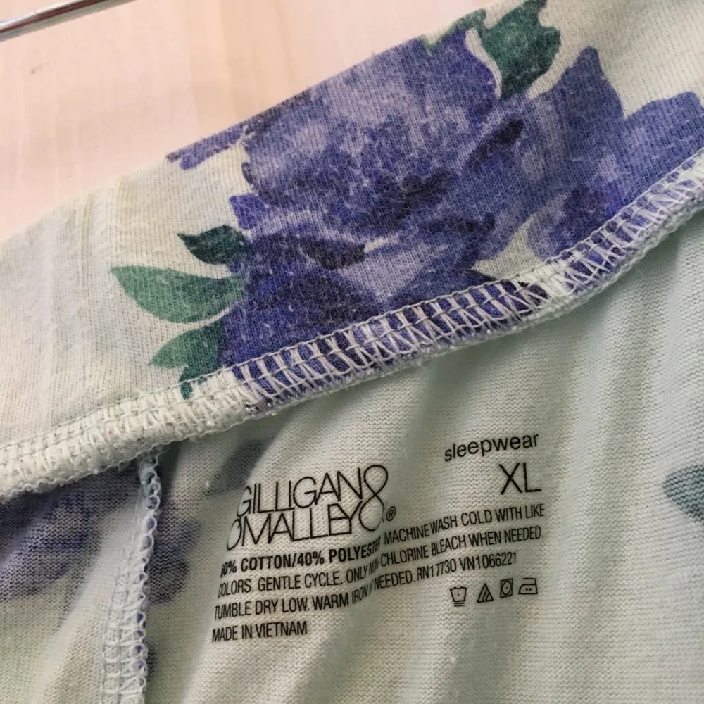 FINAL MARKDOWN Ladies Gilligan and O’Malley sleep capris xl - Image 4