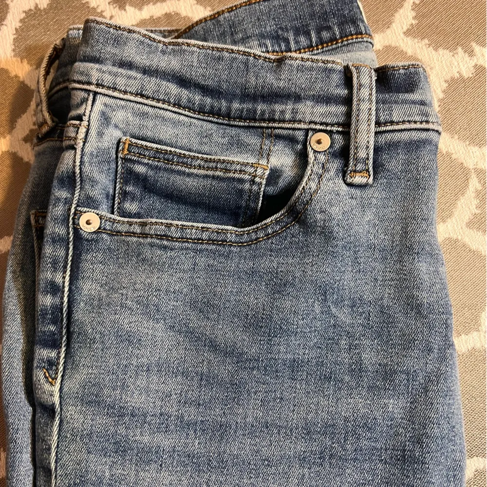 Vince Five pocket Blue Skinny Jeans Classic Denim Style light wash summer design - Image 8