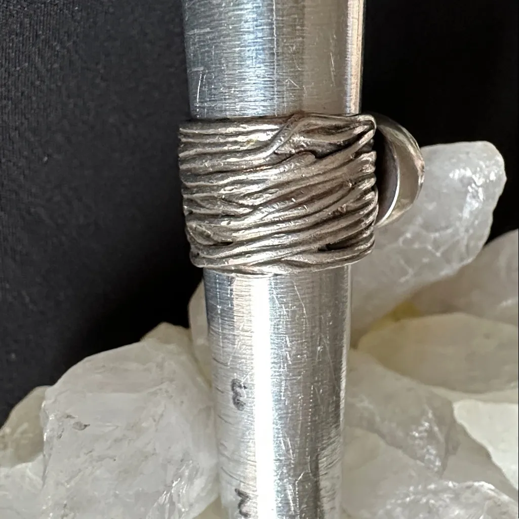 Silpada EUC red goldstone ring. Wide twisted wire band in 925 sterling - Image 5