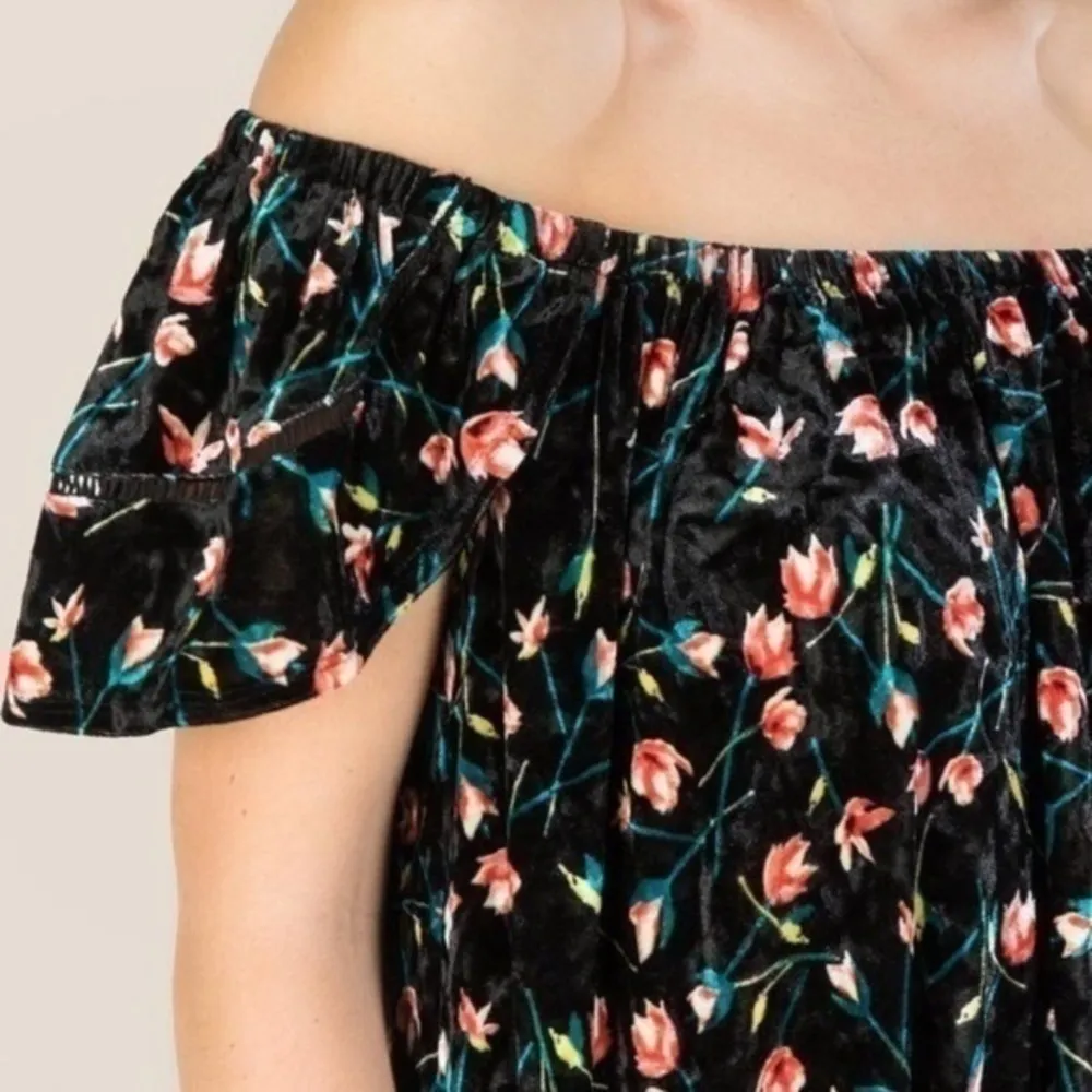 Francesca’s Blue Rain stretch velvet floral top S - Image 3