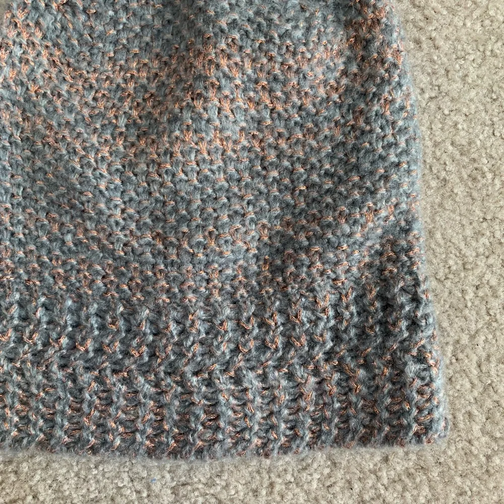 D&Y slouchy beanie hat gray and copper - Image 2