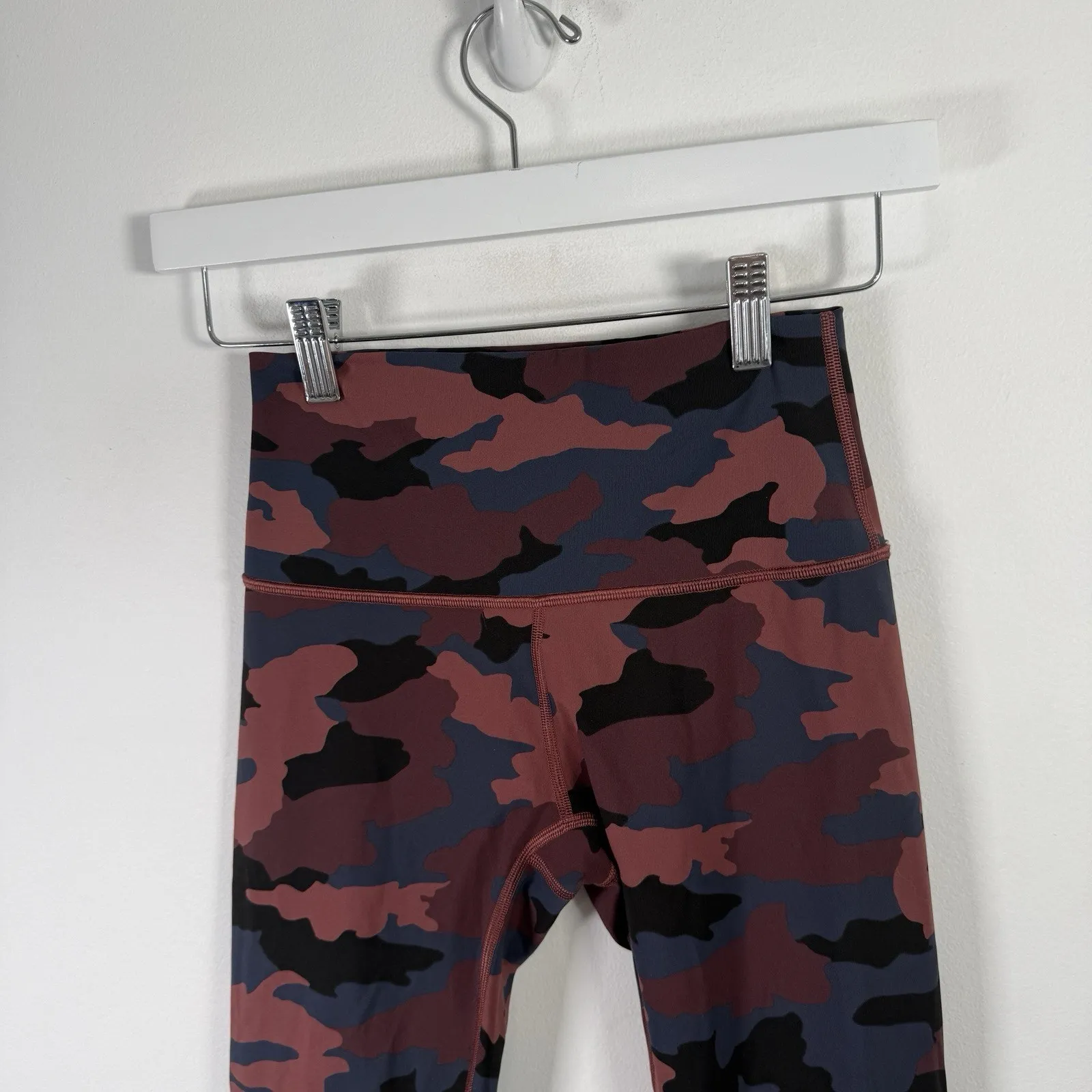 Lululemon Wunder Under High Rise Tights 28" Camo Smoky Red Gym Workout Womens 4 - Image 4