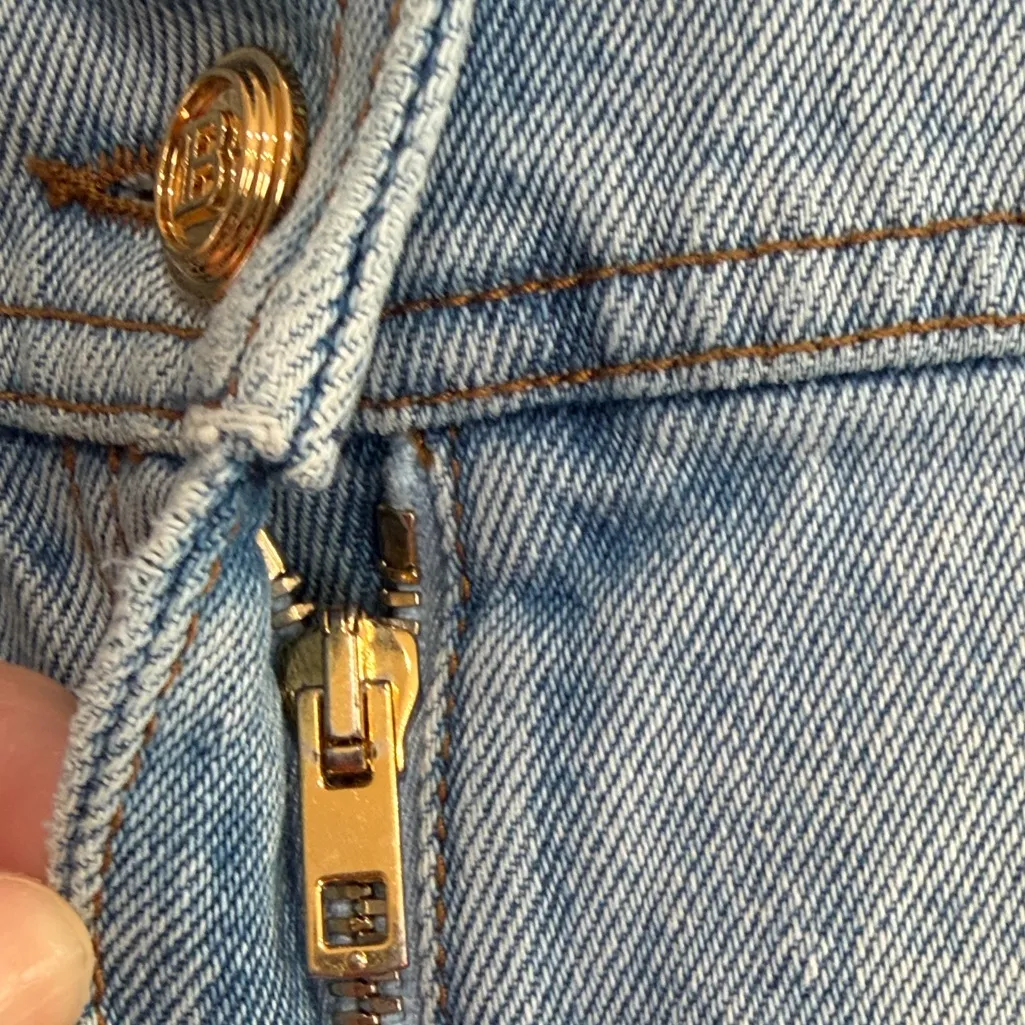 High-Waisted Blue Jeans Balmain PaperBag - Image 3