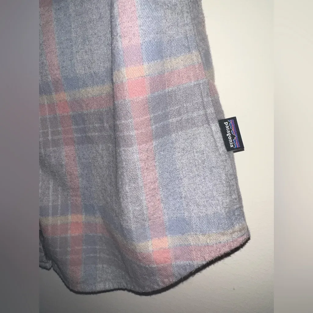 Patagonia Organic Cotton Plaid Flannel Shirt Women’s Small - Image 7
