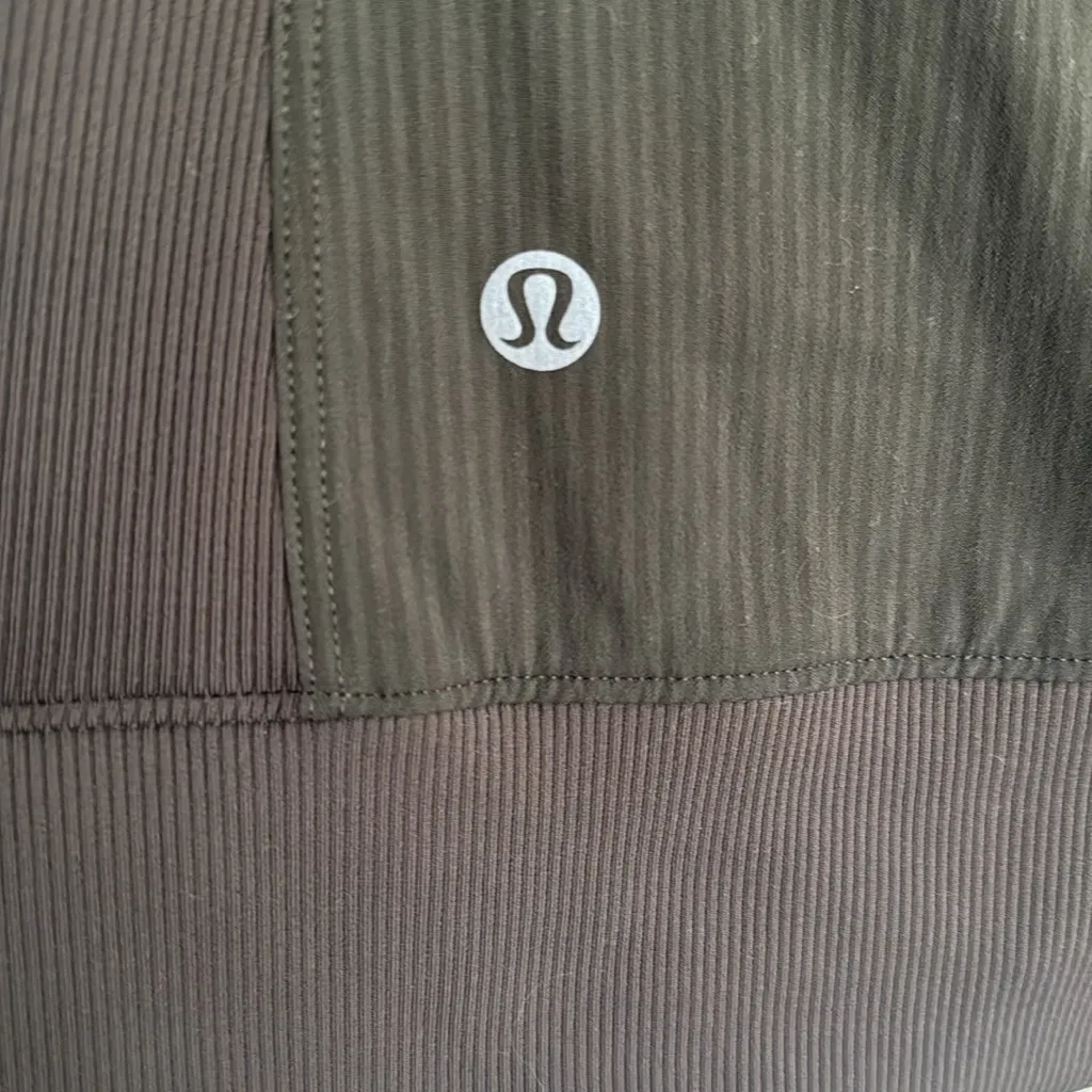 Like new lululemon reversible dance studio jacket size 10 olive green - Image 4