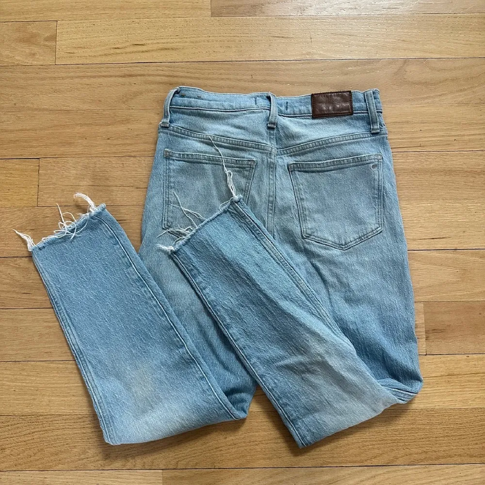 Madewell Stovepipe Light Wash 26 Jeans Slim‎ Frayed Hem - Image 6