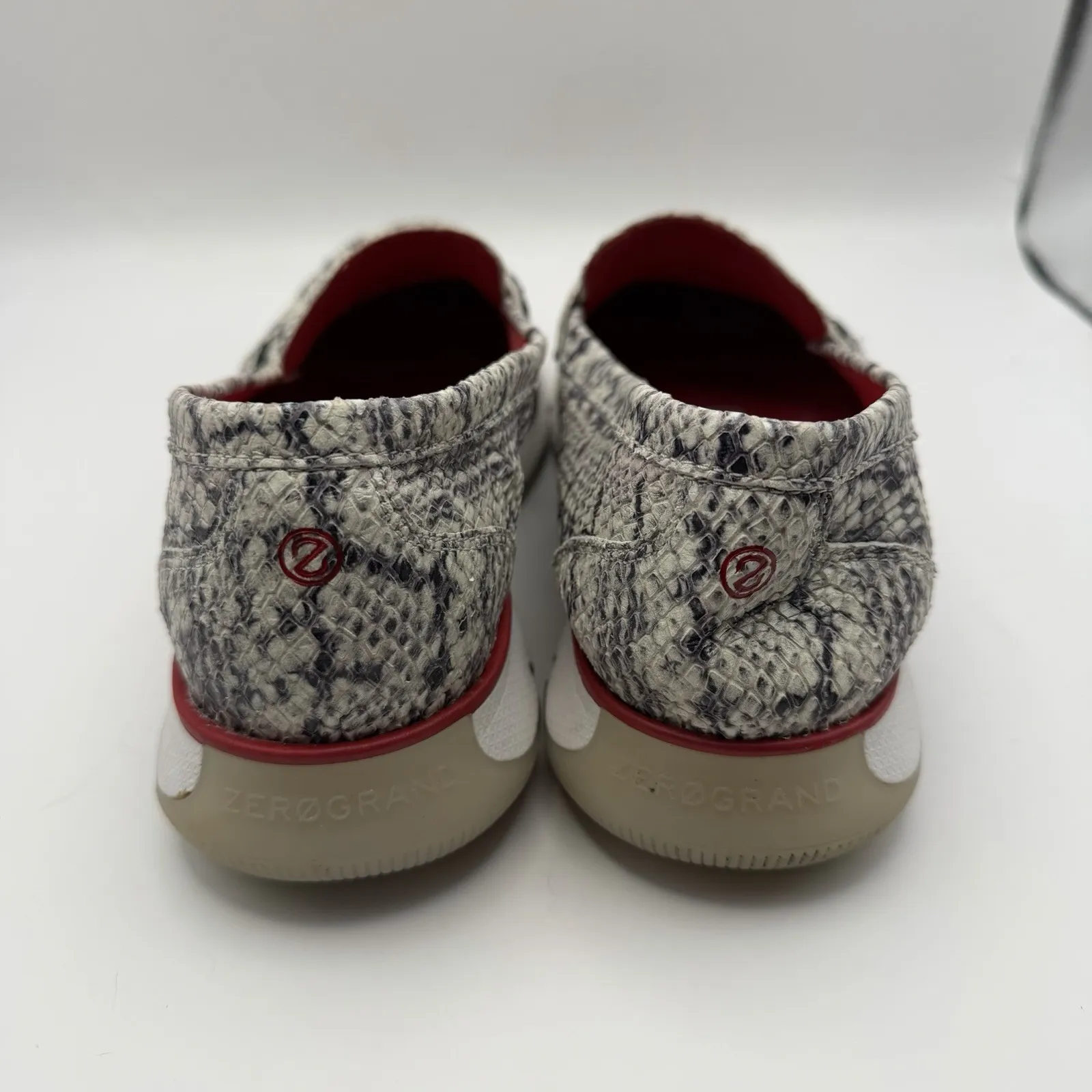 Cole Haan Zerogrand Black White Snakeskin Penny Loafer Women's Sz 8 B - Image 4