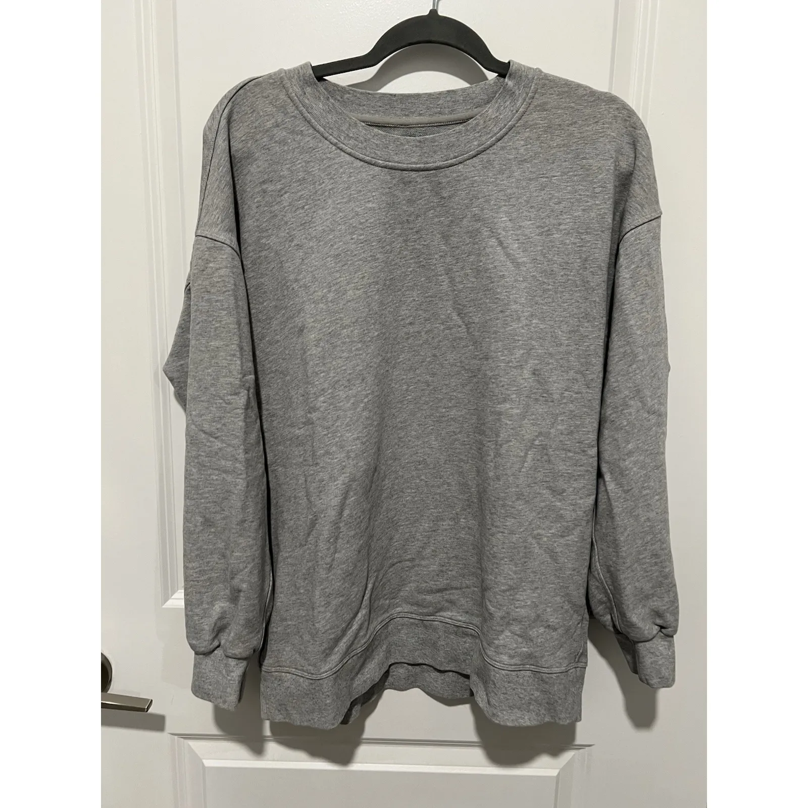 Lululemon Perfectly Oversized Crew - Heathered Medium Grey - Estimated‎ Size 6 - Image 2