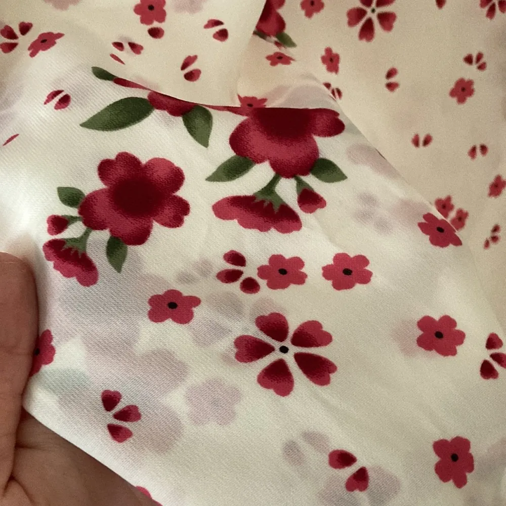 NEW Diosa Floral T-Shirt Puff Sleeve Dress Size Medium Cream Red Y2K 1990s NWT - Image 9