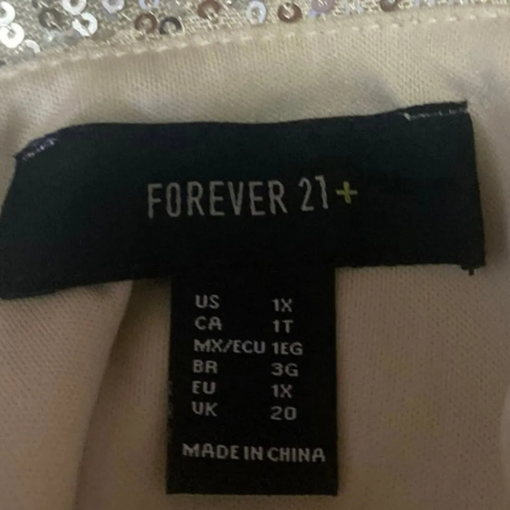 Forever 21 Silver Sequin Sleeveless Cowl Neck Cami Camisole Crop Tank Top Sz 1X - Image 3