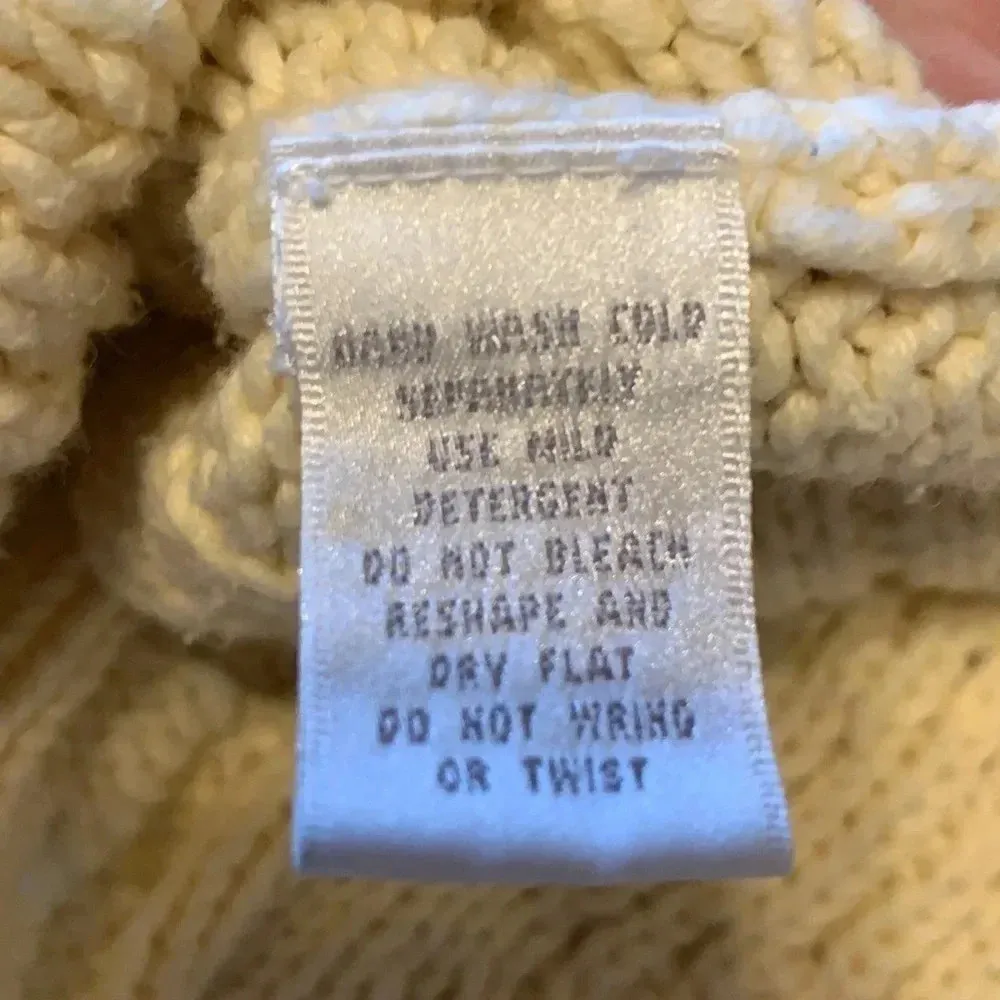 cream colored sweater size L - Image 5