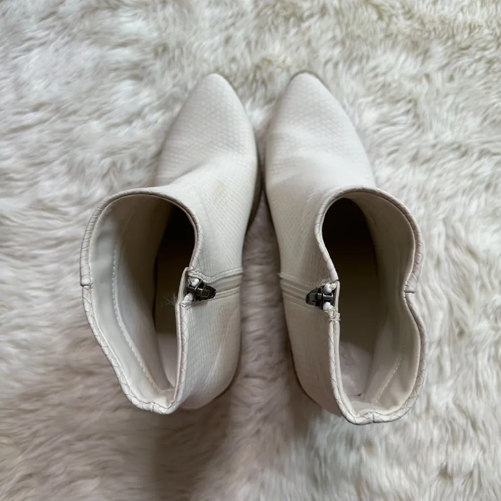 Universal Thread White Faux Snakeskin Ankle Booties Women's 7.5 - Image 5