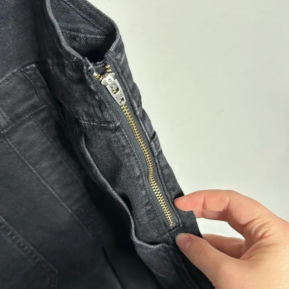 Madewell Skinny Denim Overalls in Lunar Wach Washed Black size XS - Image 10