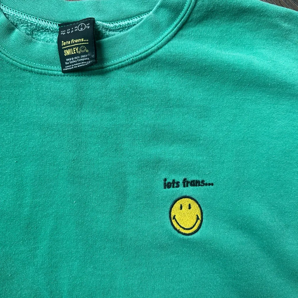 iets frans… Smiley Face green pullover crewneck - Image 3