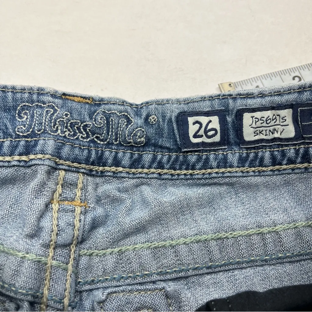 Miss Me Skinny Jean‎ Cross Back Pockets Low Rise Womens Size 26 Blue Denim *FLAW - Image 3