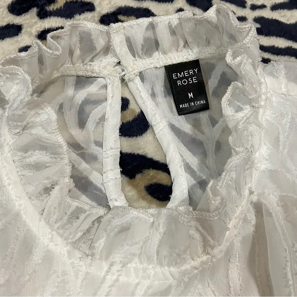 white blouse Size M - Image 5