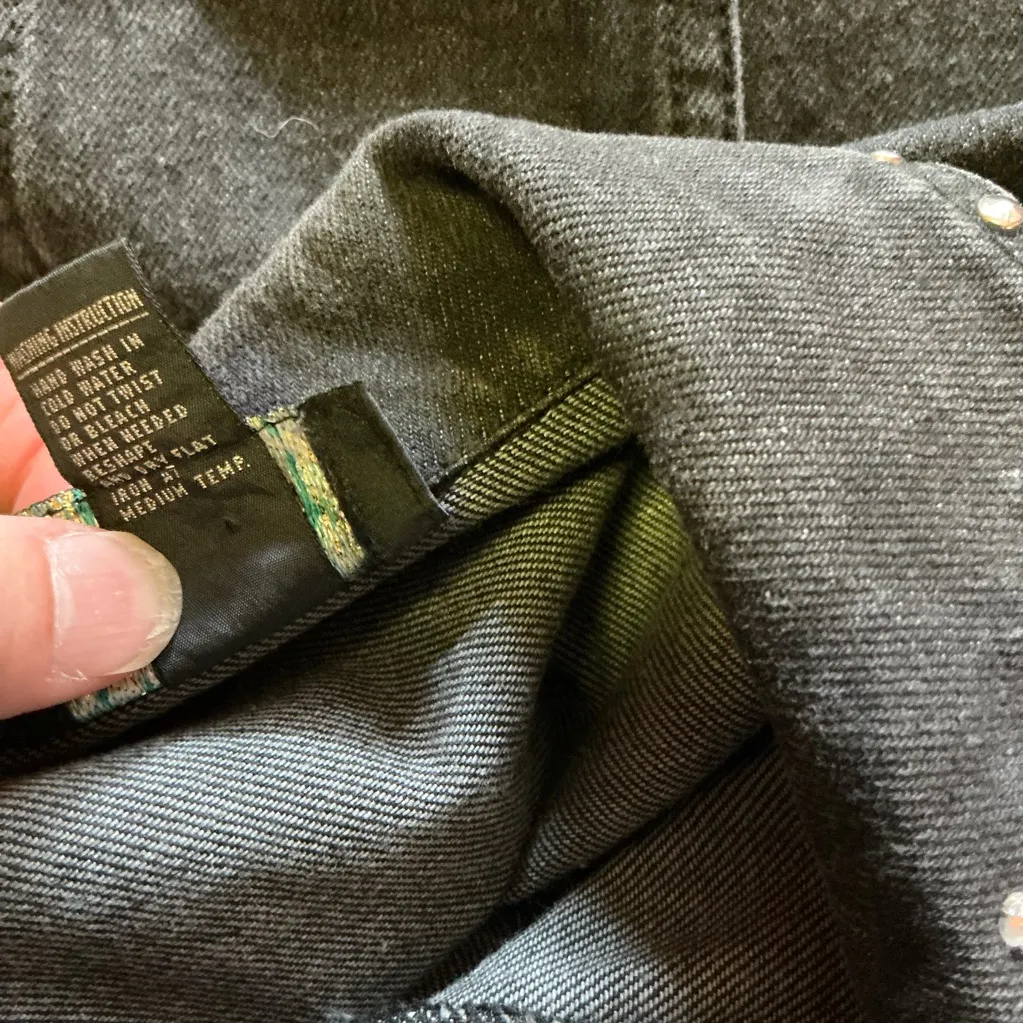 Vintage 90s studded black jean jacket - Image 4