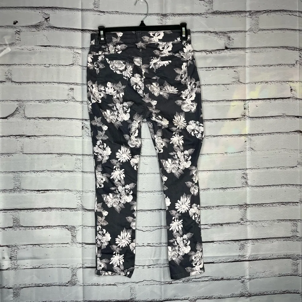Old Navy Y2K Floral Print Jeggings - Gray and White SZ 14 Cropped Rockstar - Image 9