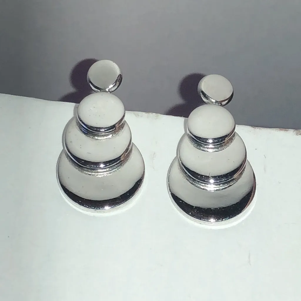 Sperry Brand Chic Vintage Silver Tone Layered Earrings - Image 2