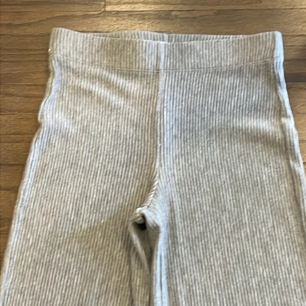 LOFT Grey Ribbed Wide Leg Knit Pants - Size XS - Image 5