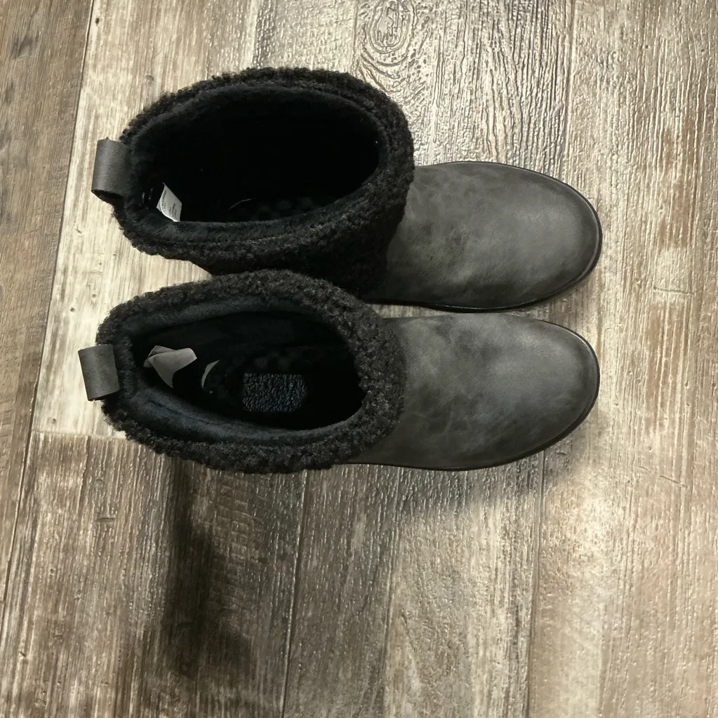 JBU Women's Cozy Black and Gray Winter Boots Size 7 - Image 15