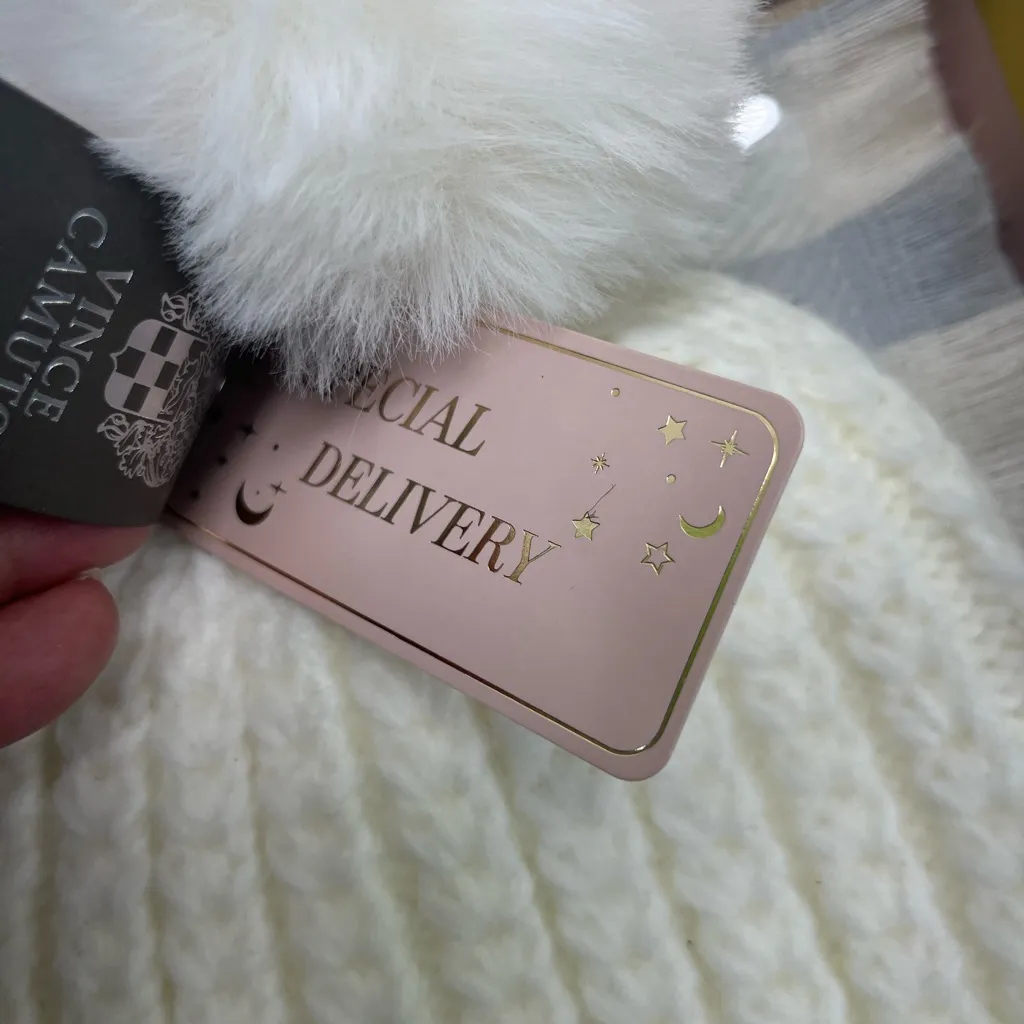 Vince Camuto Cream Knit Beanie and Plaid Scarf Set New In Box - Image 7