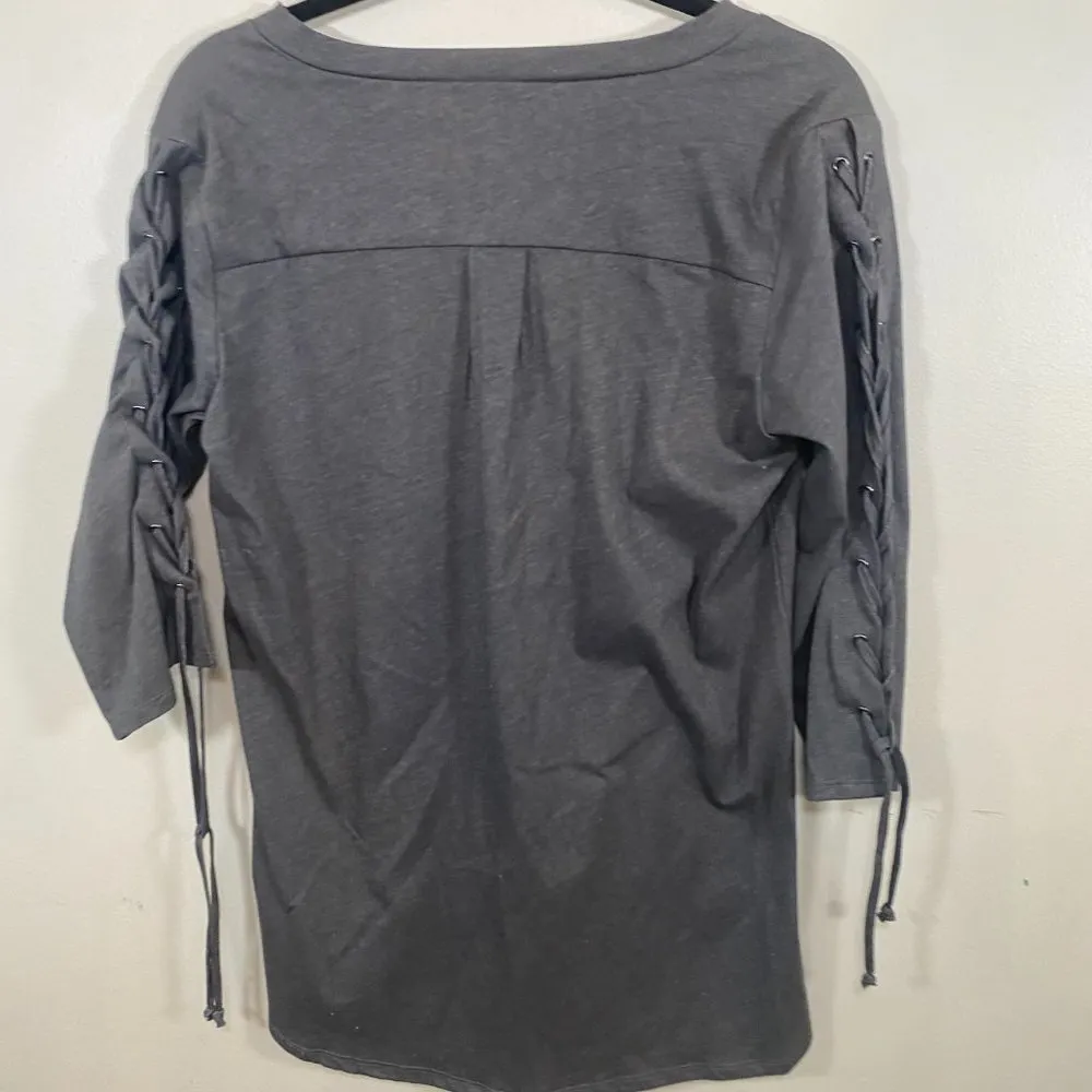 Simply Noelle NWT  X's and O's Top - Image 7