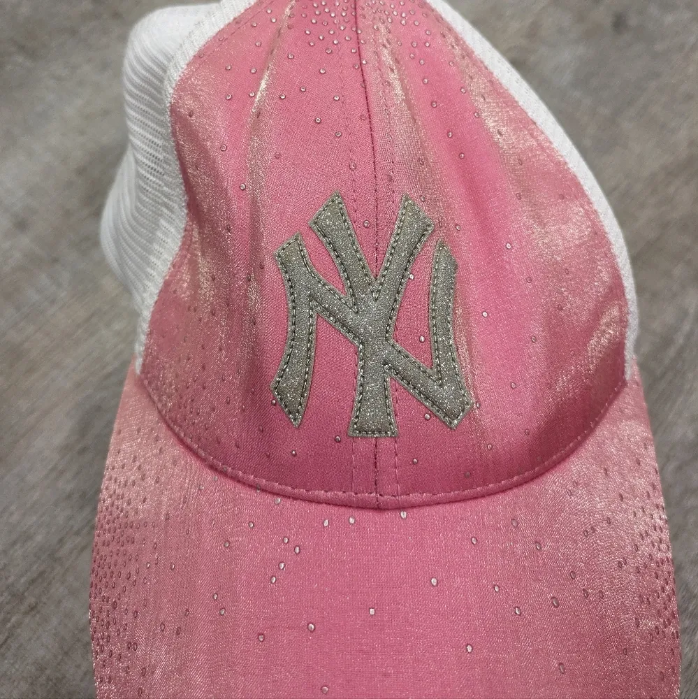 MLB New York Yankees Women's Baseball Cap OSFM Pink - Image 2
