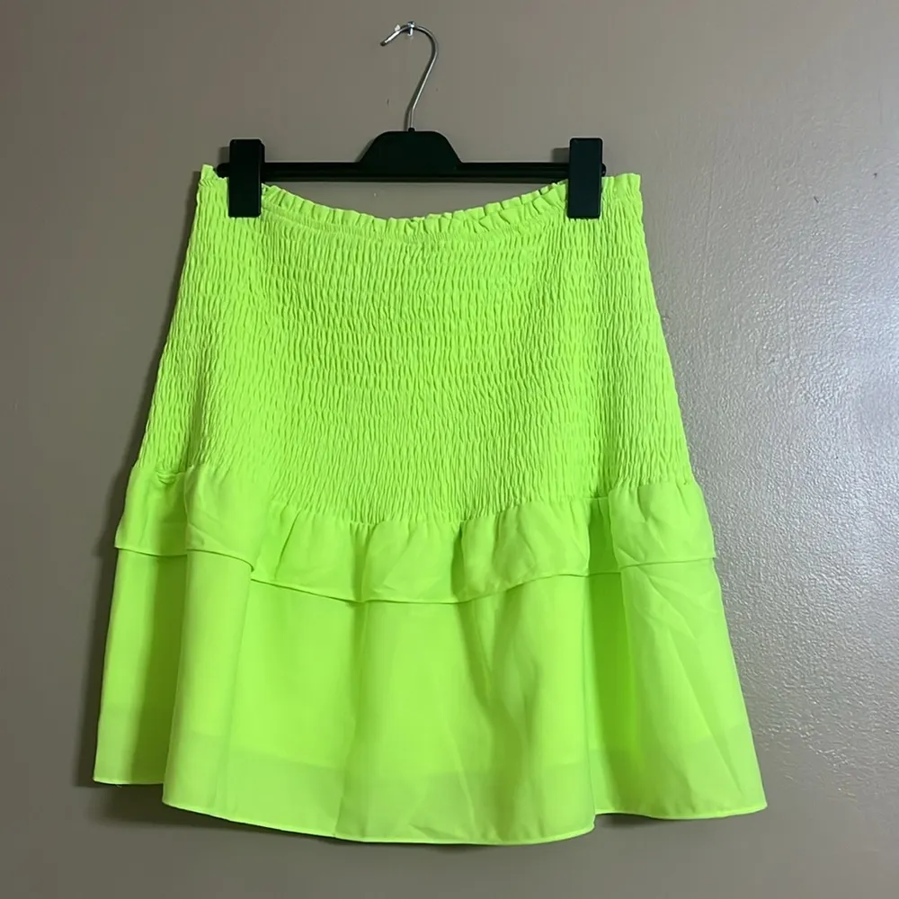 Skirt Sz XL Emily Lime Green Ruffle Ruched Casual A-line Flirty - Image 3