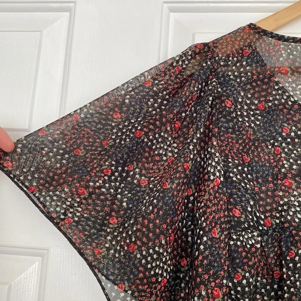 Passport shawl blouse with delicate floral print. Black Size undefined - Image 10