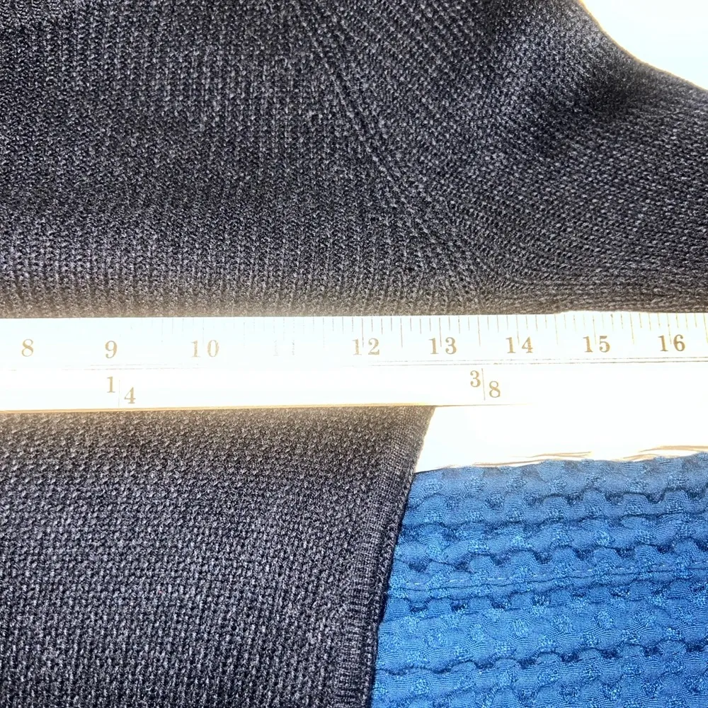 LULULEMON Sweater Long Sleeve Crewneck Gray Women's Sz 4 w Cashmere Outdoor - Image 3