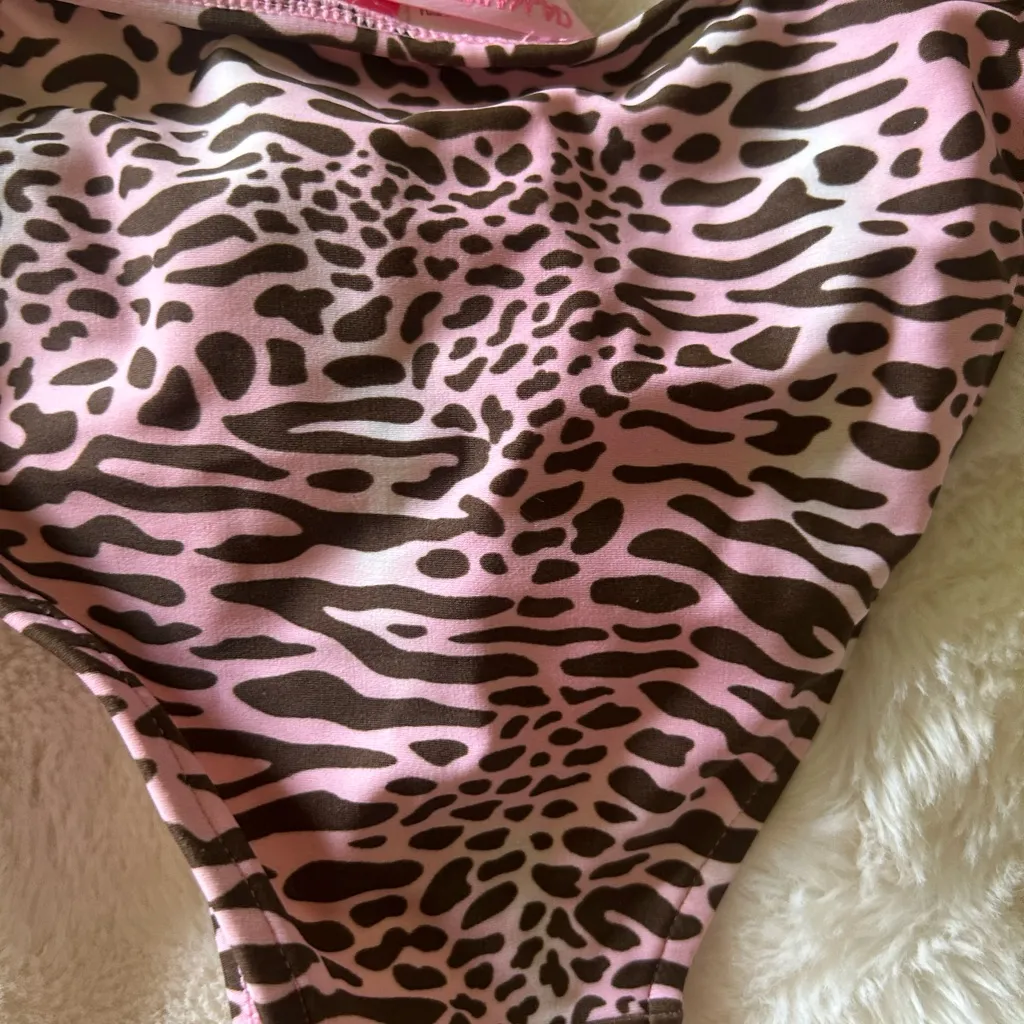 CIA.MARITIMA beachwear pink leopard bottoms size medium - Image 4