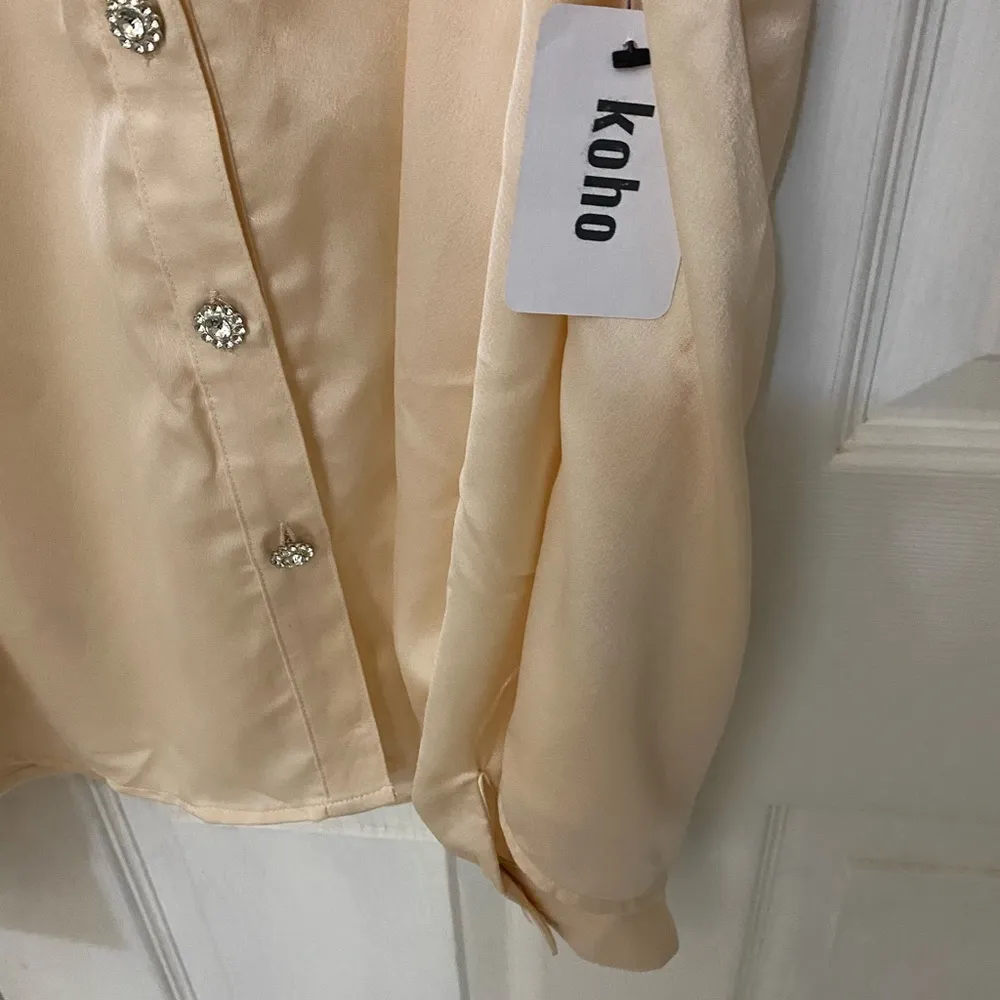 NWT!!  Thankful Love Long-Sleeve Satin Button Down Collared Shirt - Image 15