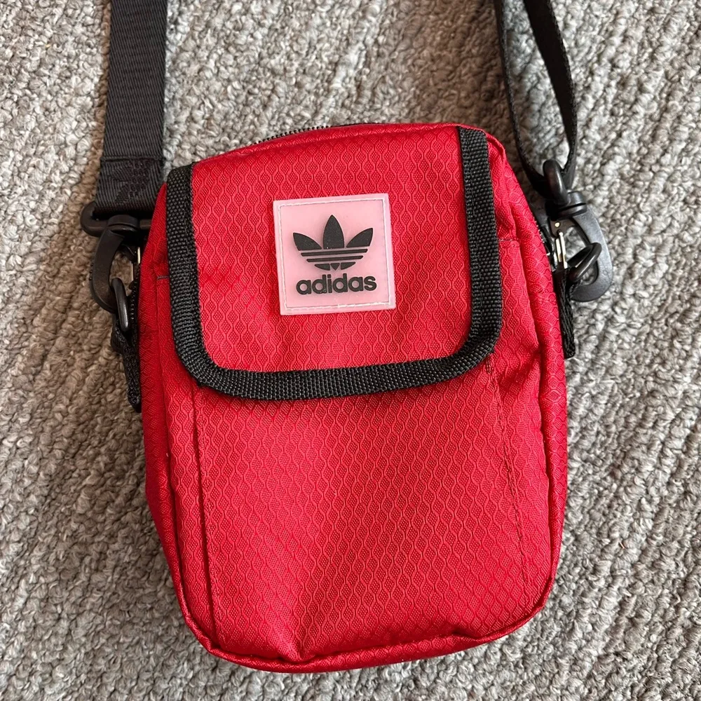 adidas Crossbody Bag Festival Travel Red Black Trefoil - Image 3