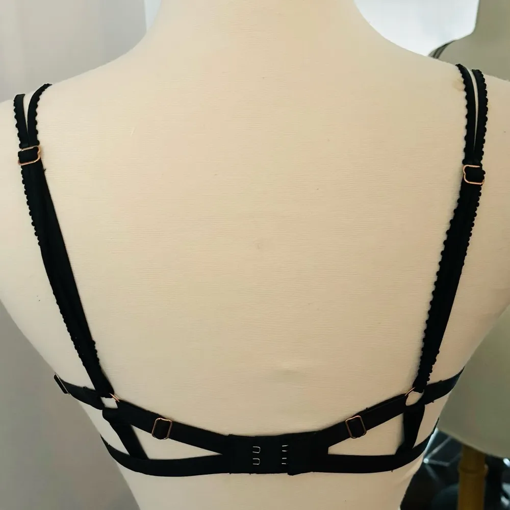 VICTORIA’S SECRET VINTAGE VERY SEXY PUSH-UP BRA - Image 4