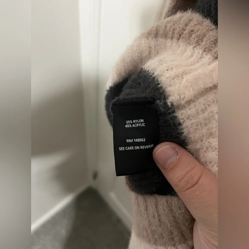 Fuzzy Yarn Multicolor Sweater - Image 7