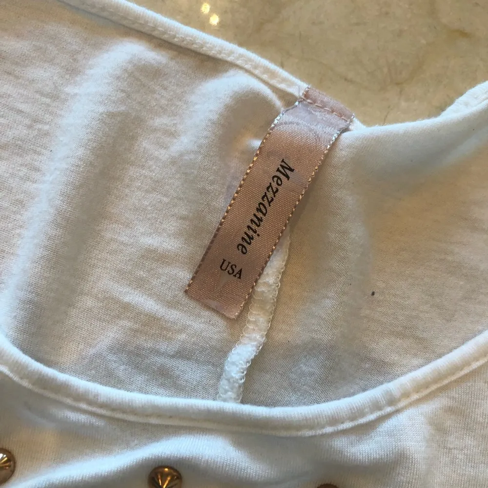 Mezzanine  Like New Leopard Cross TShirt Sz S - Image 3