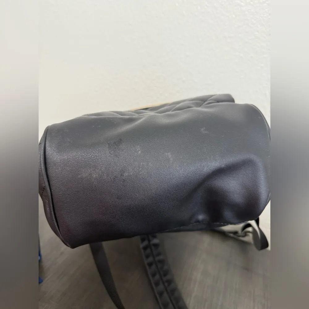 Anello Quilted Leather Backpack Black - Image 6