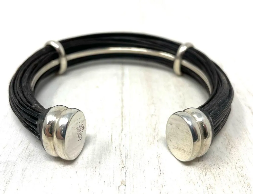 CHARLES CREIG Jewellers, sterling and rubber* cuff bracelet - Image 7