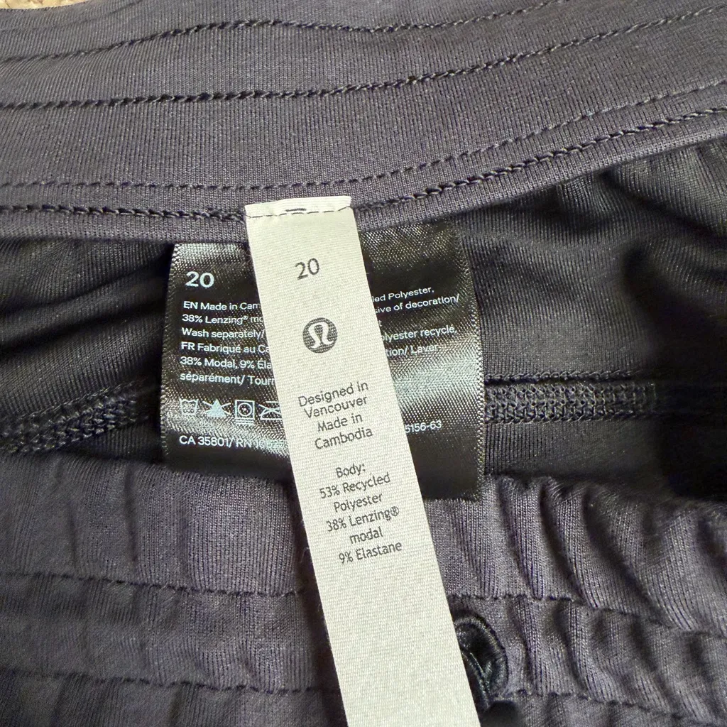 Lululemon  Softstreme High-Rise Pants Black Size 20 - Image 5