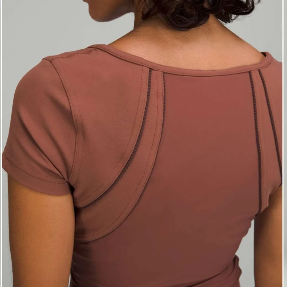 Lululemon Square Neck Mesh and Nulu Yoga T-Shirt Size 18 - Image 3