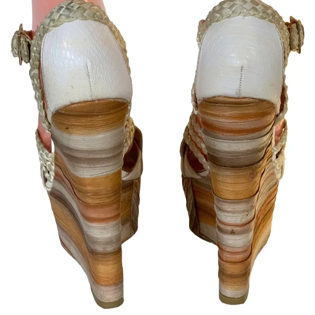 PENNY LOVES KENNY FAUX LEATHER WHITE & NEUTRALS WEDGE PLATFORM SANDALS (7.5) - Image 5